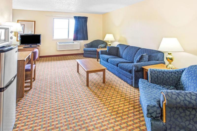 Super 8 By Wyndham Mount Vernon, Il Buitenkant foto